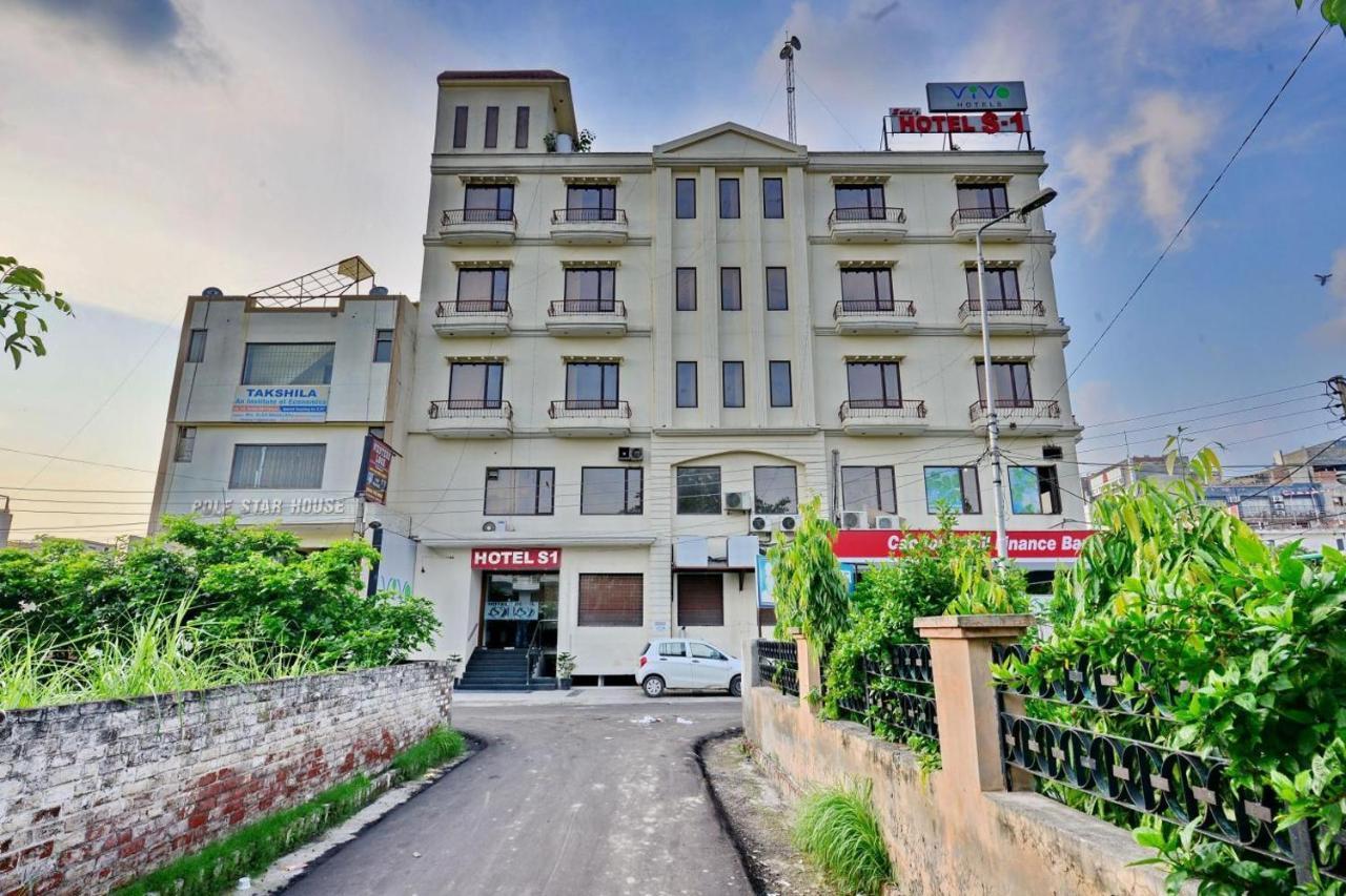 Vivo Hotels Jalandhar Bagian luar foto