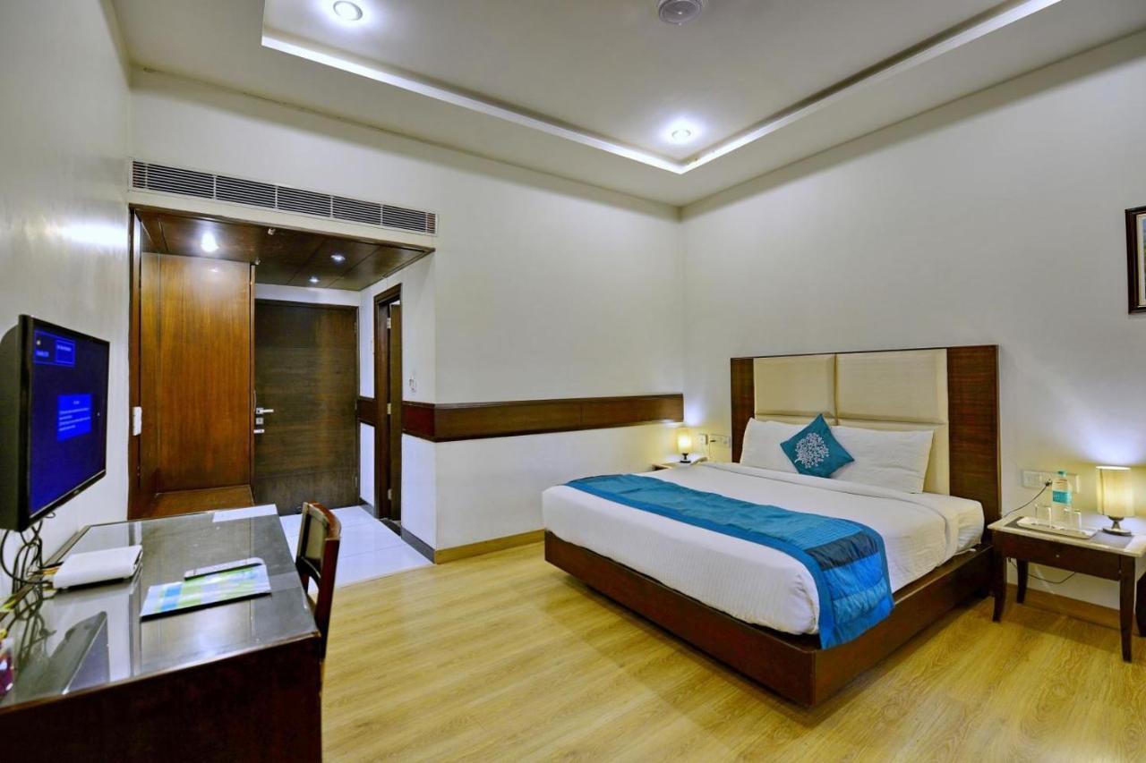 Vivo Hotels Jalandhar Bagian luar foto